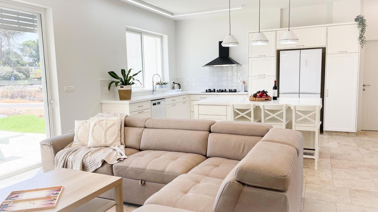 הבית הלבן בכפר בלום Vila Exterior foto